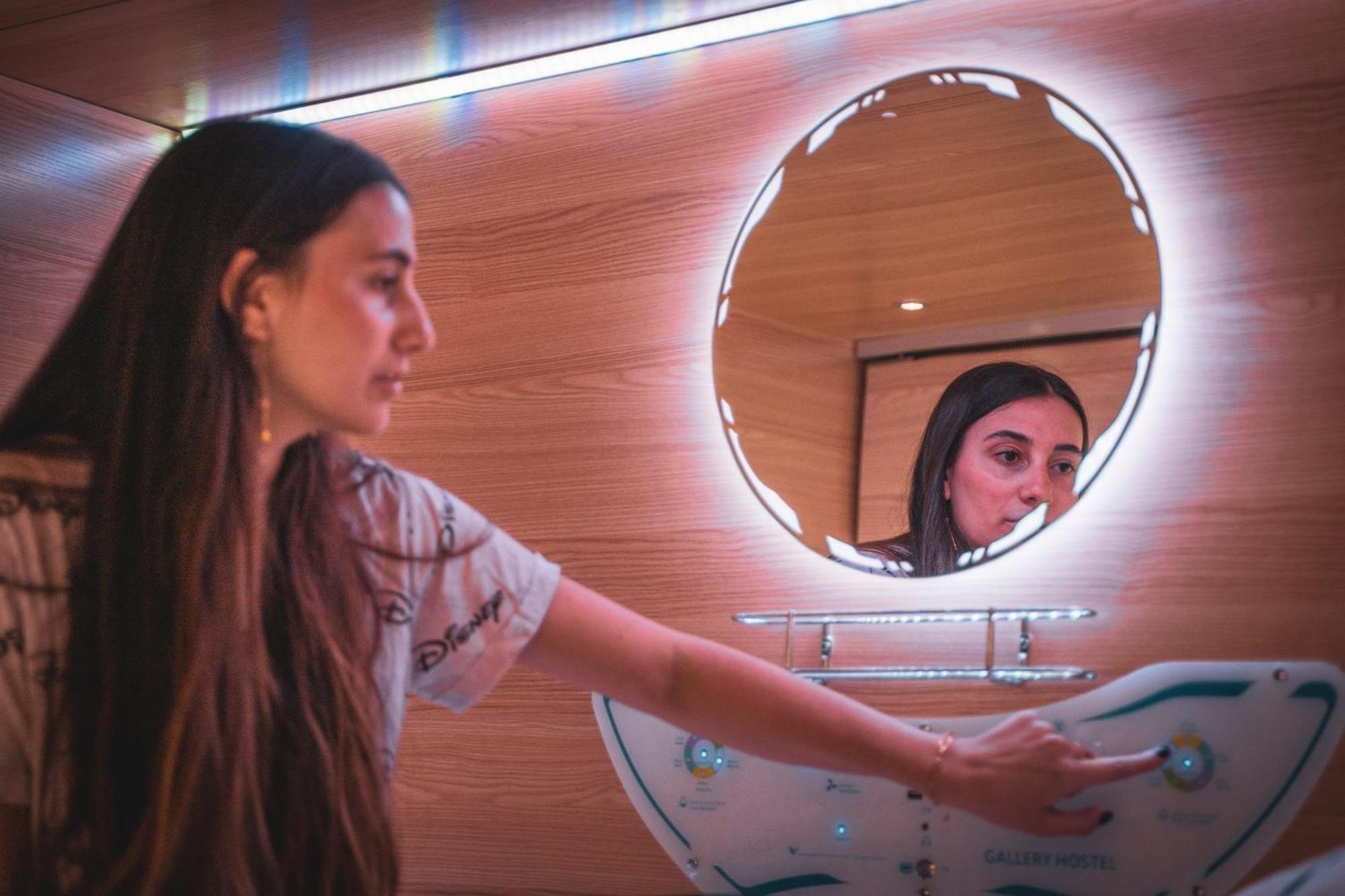 Gallery Hostel Madrid Residencia Екстериор снимка